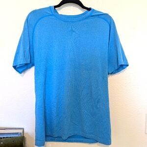 Men's Lululemon blue athletic t shirt